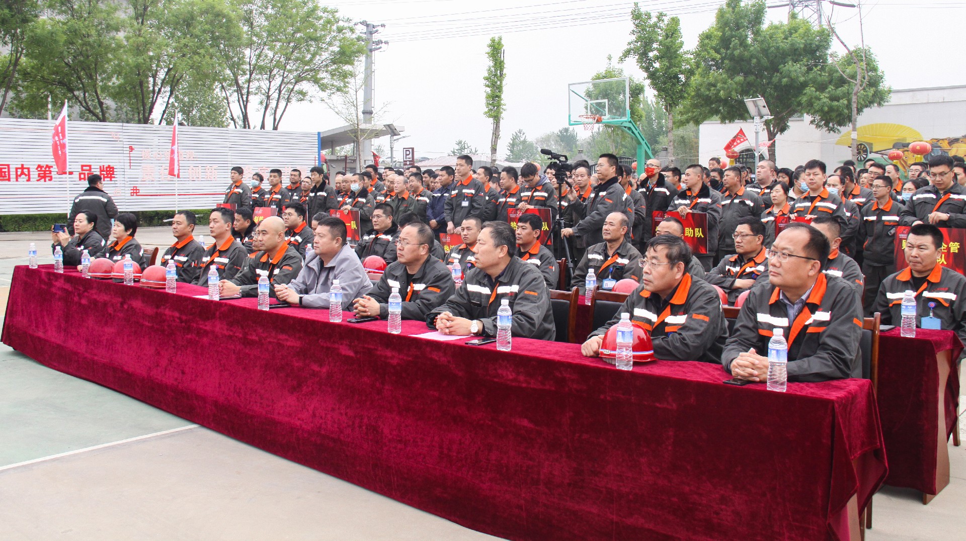 1682323950105819.jpg 1682323950105819.jpg