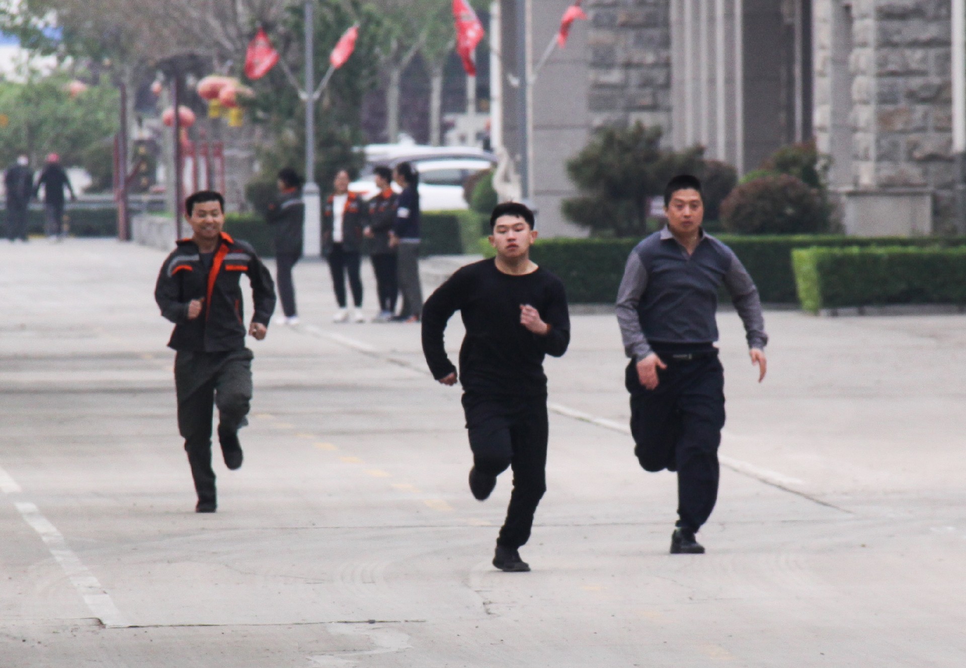 1682324518525651.jpg 1682324518525651.jpg